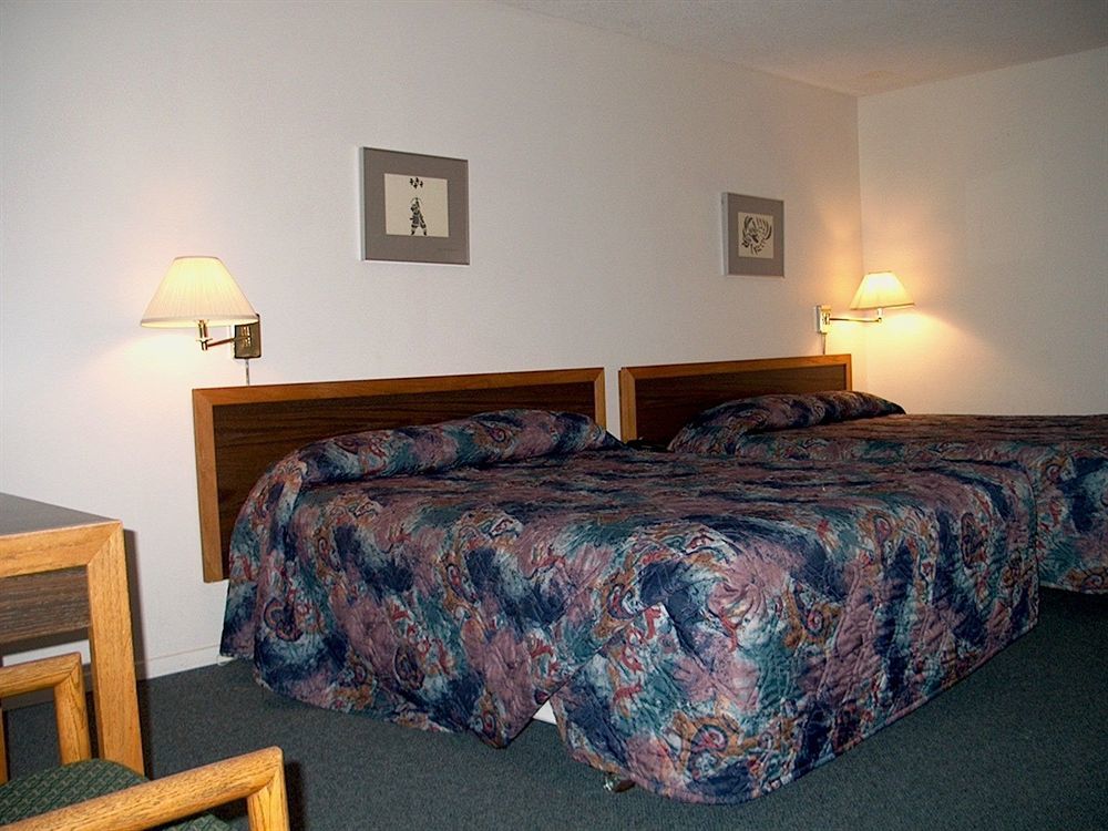 Comox Valley Inn & Suites Courtenay Exterior foto